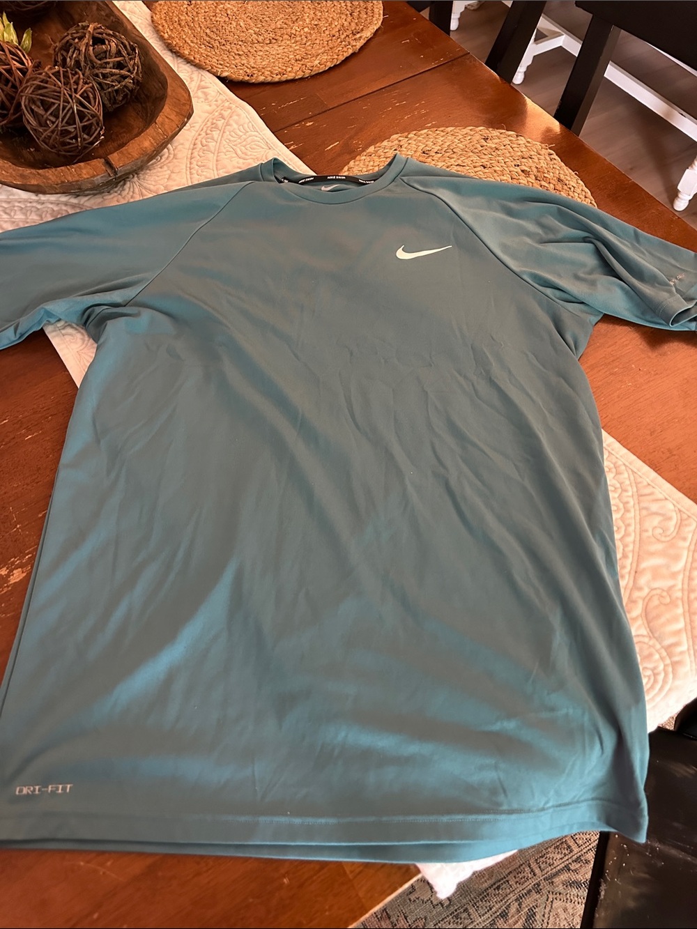 Nike Men’s Teal Short-Sleeve Performance Tee
